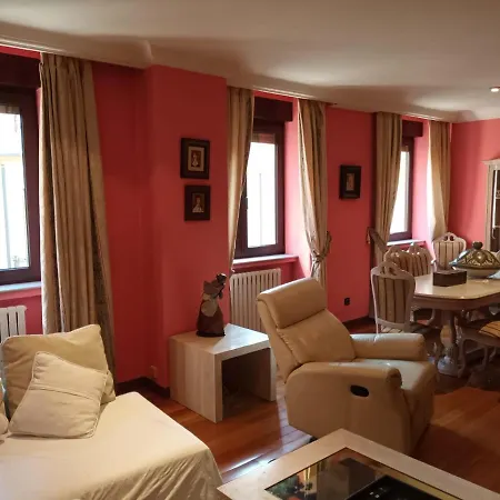 Ideal Familas Apartment